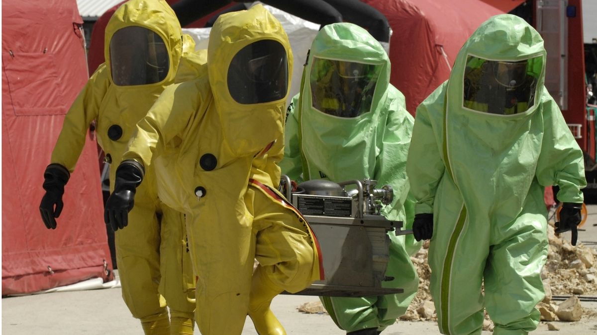 To jeden z najczarniejszych scenariuszy. Boją się, że Rosja sięgnie po broń biologiczną