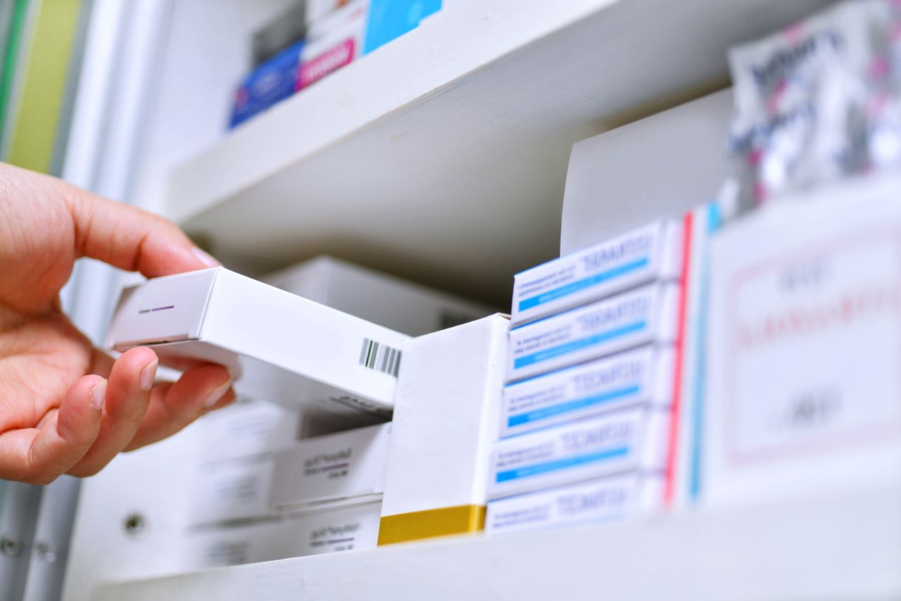 Leki na menopauzę – kiedy i dlaczego je stosować?