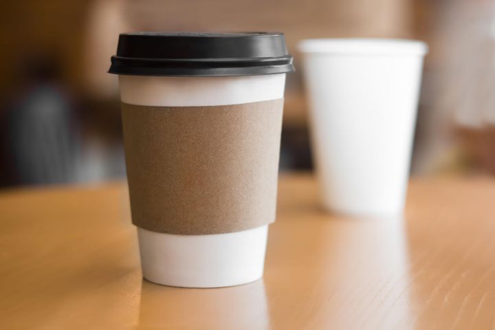 123RF Sześć kaw każdego dnia zmniejsza ryzyko kamieni żółciowych