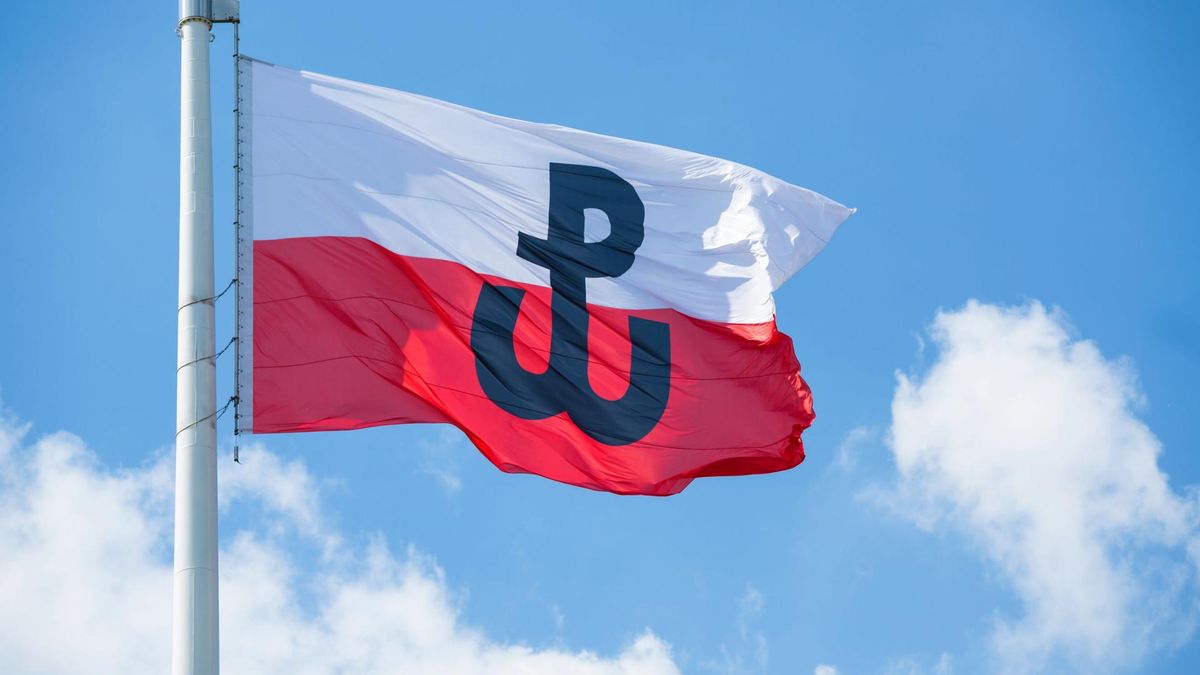 Co oznaczają symbole Powstania Warszawskiego? (WIDEO)
