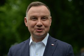 Andrzej Duda podpisał Kartę Rodziny, którą wymyślił Komorowski.  Padły słowa o LGBT