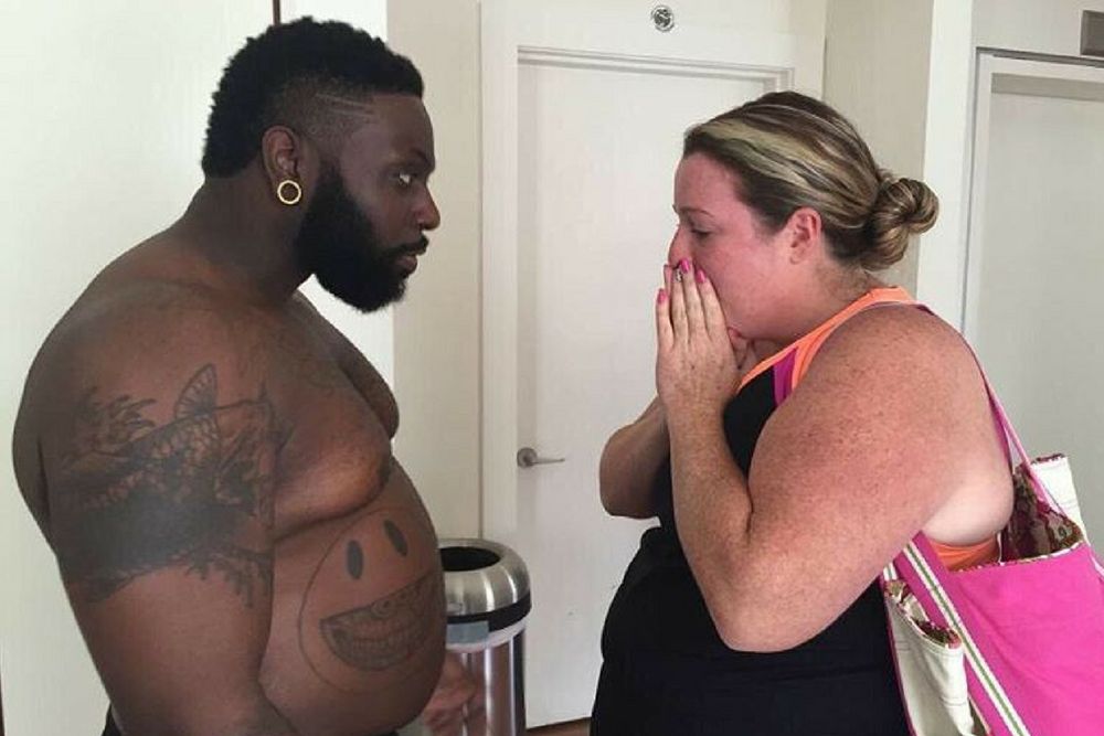 Reakcja A. Kane na widok trenera Adonisa, który celowo przybrał na wadze