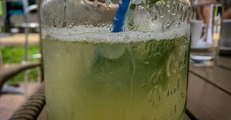 Nawadnia lepiej niż woda. Zero cukru i chemicznych dodatków
