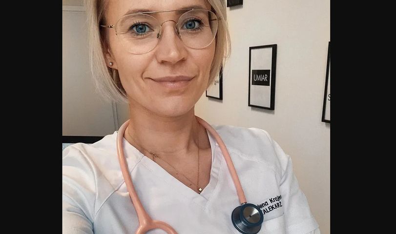 Dr Magdalena Krajewska opowiada o sposobach leczenia łuszczycy. Sama walczy z chorobą od 19. roku życia