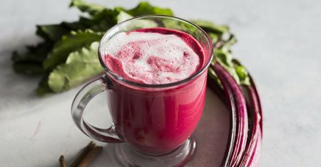 Detoksykujące latte z buraka
