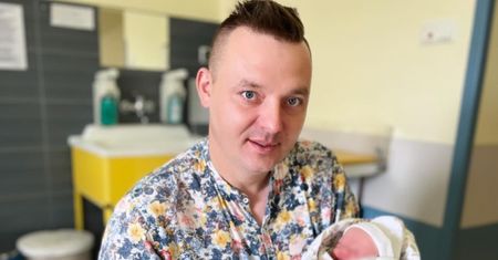 Gwiazdor disco polo nadał imię córce. Pobił nawet Michała Wiśniewskiego