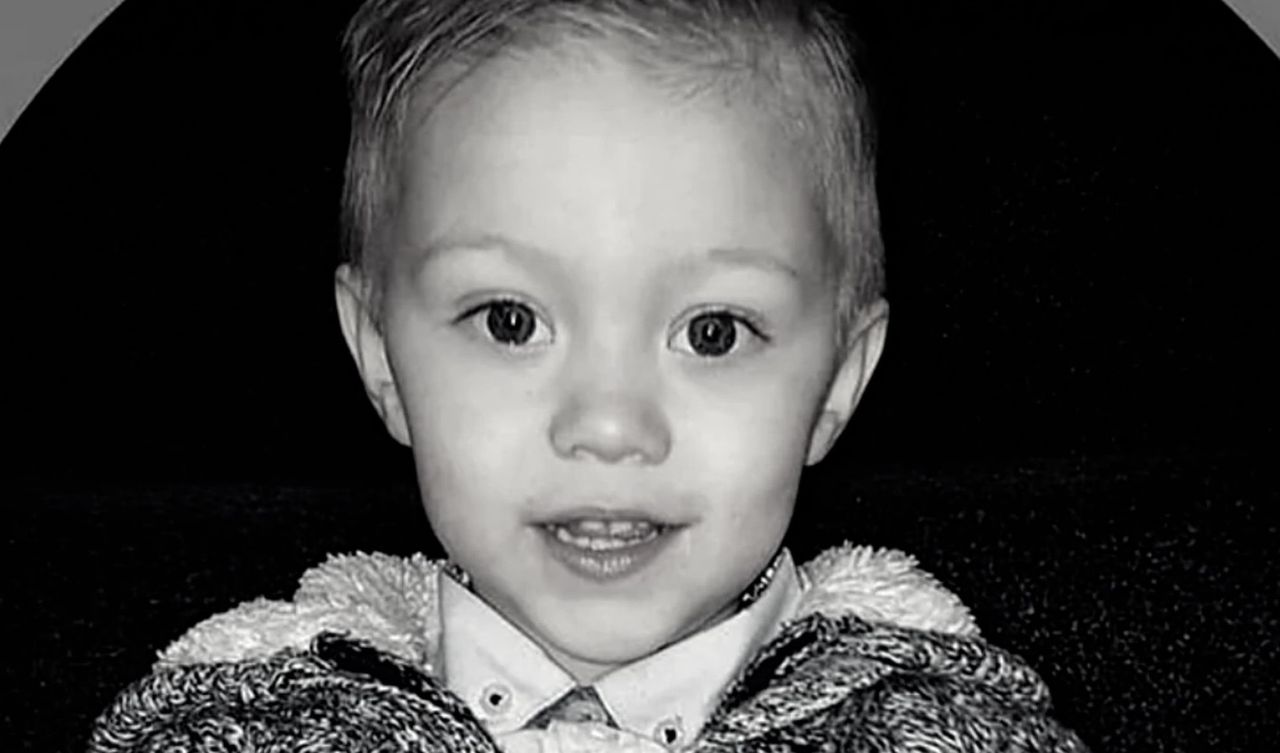 4-latek zmarł po wyjściu ze szpitala. "Błagał mnie, żebym pozwoliła mu umrzeć"