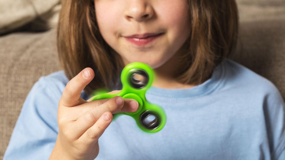 Fidget spinner - zwykła zabawka czy narzędzie szatana?