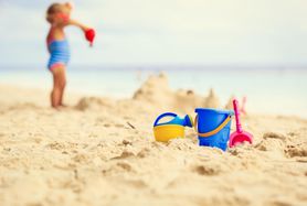 Zgubiła dziecko na plaży. Kreatywni plażowicze pomogli je odnaleźć