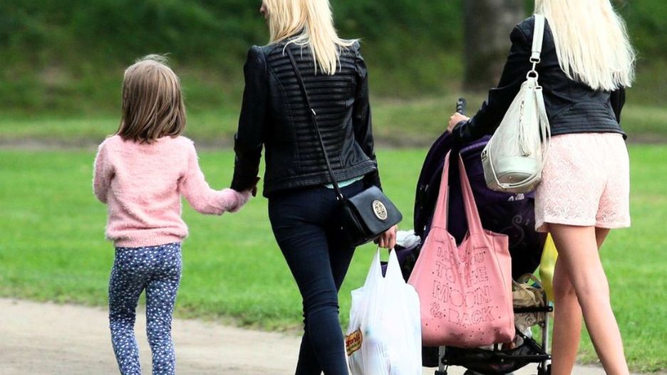 Nie każdego na to stać. Tyle kosztuje wychowanie dziecka w Polsce