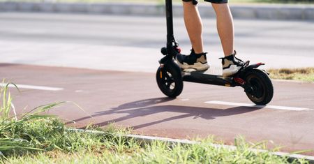 Są przyczyną ciężkich obrażeń. Hulajnogi elektryczne pod lupą