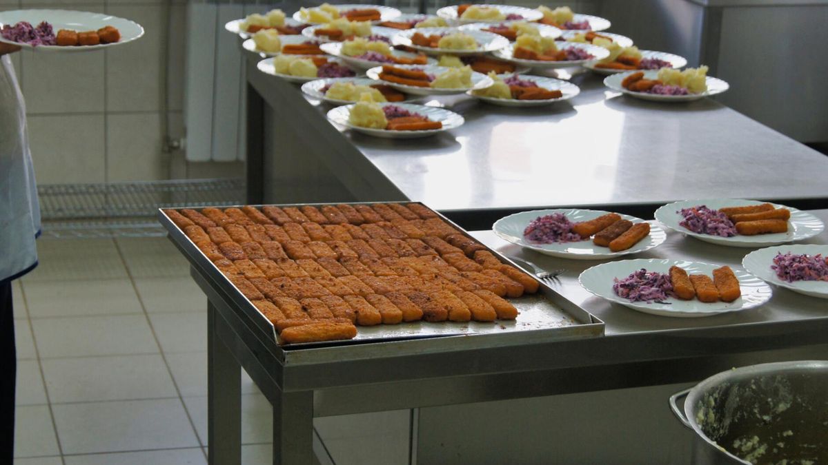 Darmowy obiad w szkole dla każdego ucznia. Fundacja zbiera podpisy pod projektem