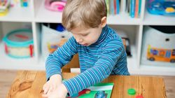 Autyzm atypowy - objawy, przyczyny i leczenie