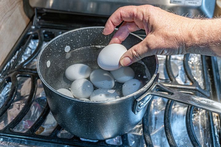 Sadzone, na miękko czy na twardo? Sposób przygotowania jajek ma znaczenie