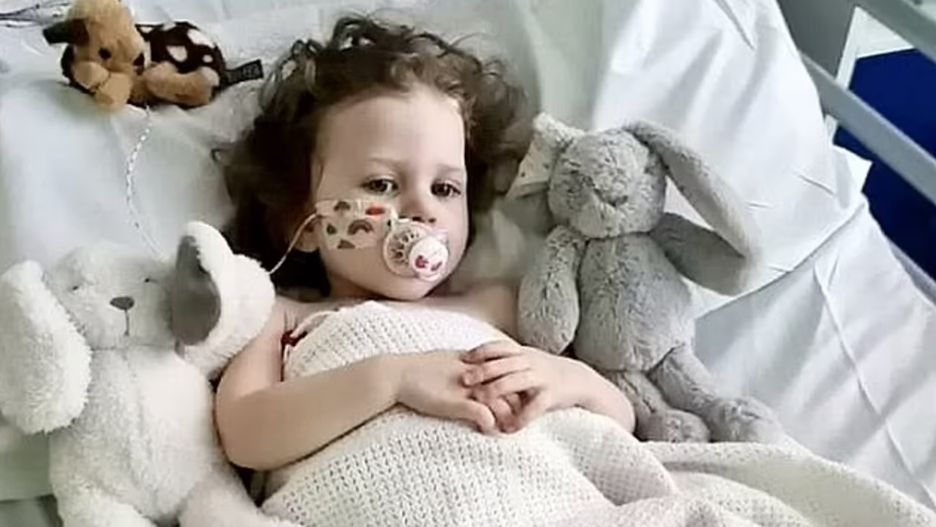 Dziewczynka cierpi na rzadki nowotwór