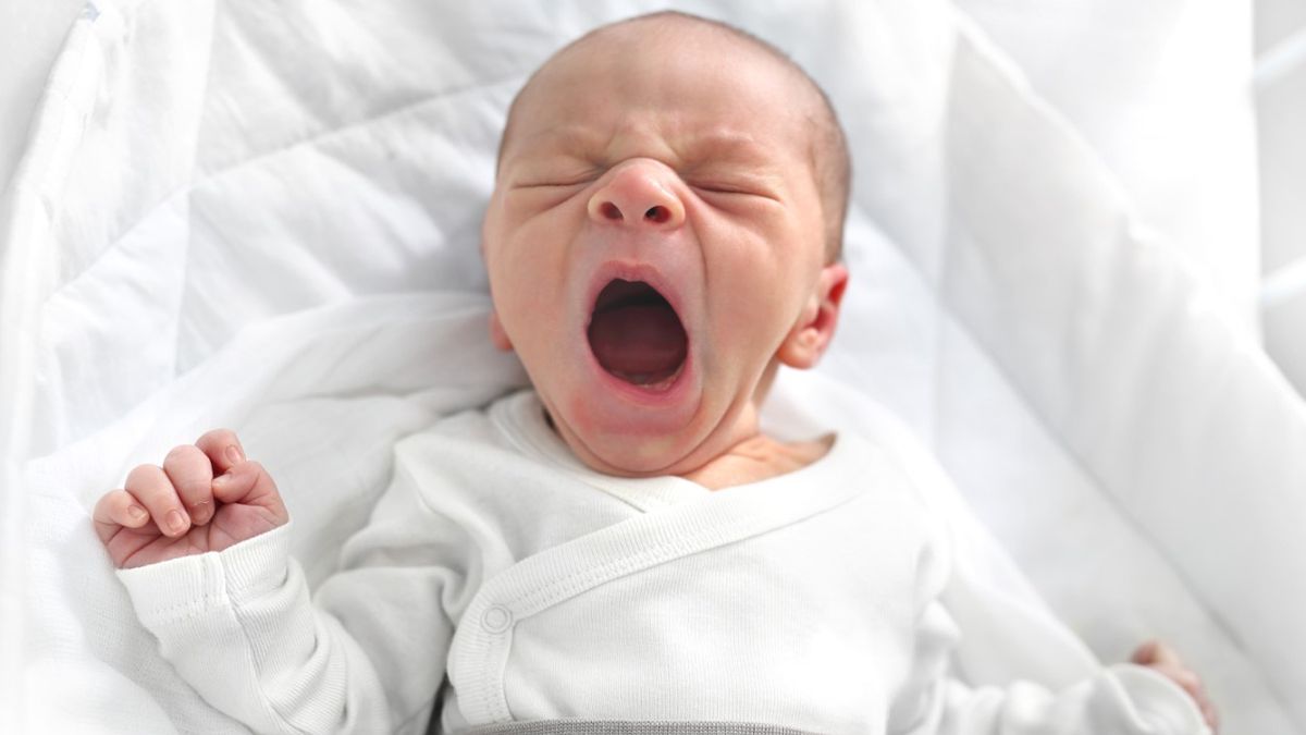 Biegunka u noworodka to dość powszechna dolegliwość, która może być spowodowana wieloma różnymi czynnikami.