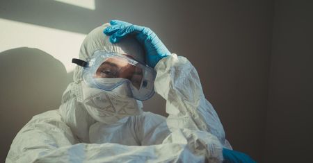"Choroba X" może rozpętać kolejną pandemię. Wielka Brytania w gotowości