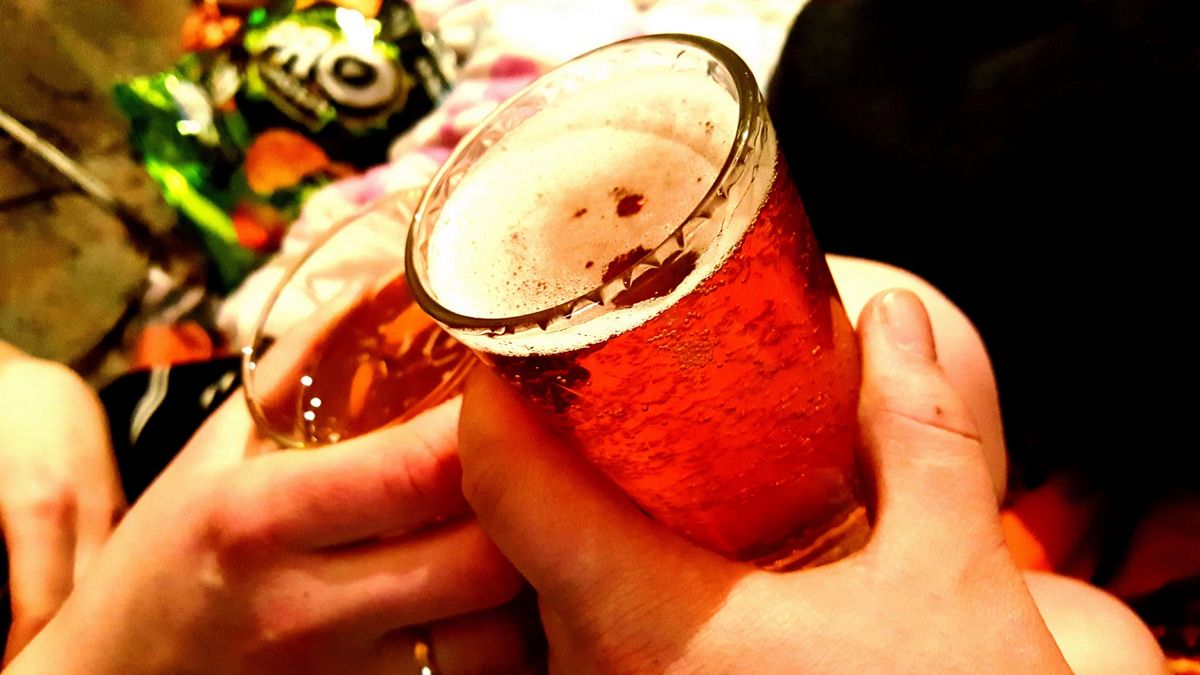 Utrzymujące się zmęczenie i osłabienie to znak, że alkoholu jest za dużo