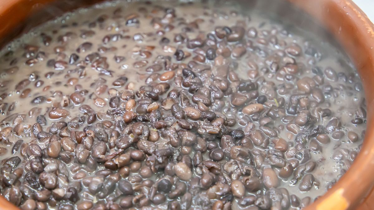 Zwiększenie w diecie produktów roślinnych bogatych w błonnik i białko może ograniczyć tworzenie złogów cholesterolu