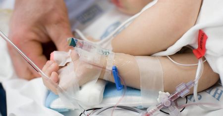 Chłopiec urodził się z dwoma penisami. Większy amputowano