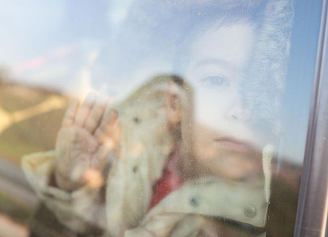 Nieznany mężczyzna zaproponował nastolatce przejażdżkę za 1000 zł. 