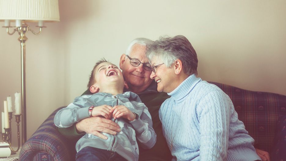 Których dziadków wolą dzieci? Naukowcy wyjaśniają
