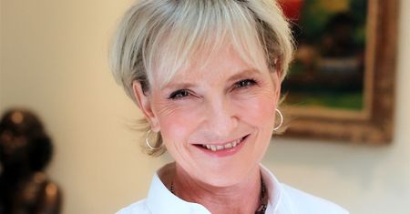 Jak przeżyć żałobę? Julia Samuel: "To nie jest jak gojenie złamanej kości"
