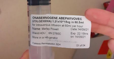 Rodzice dzieci z SMA zdruzgotani. Odpowiedź z ministerstwa w sprawie VAT nie pozostawia złudzeń