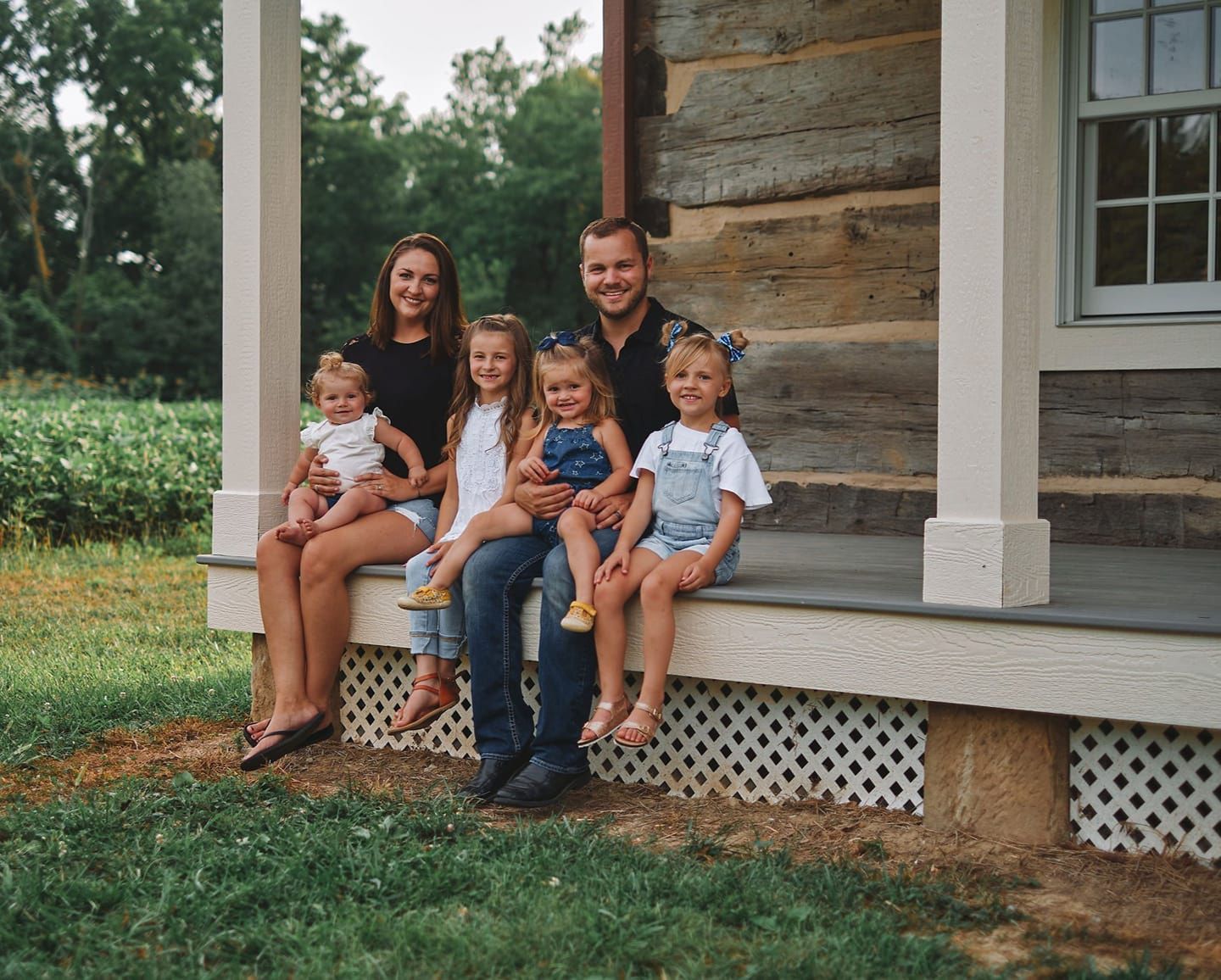 Emily z mężem i czwróką dzieci