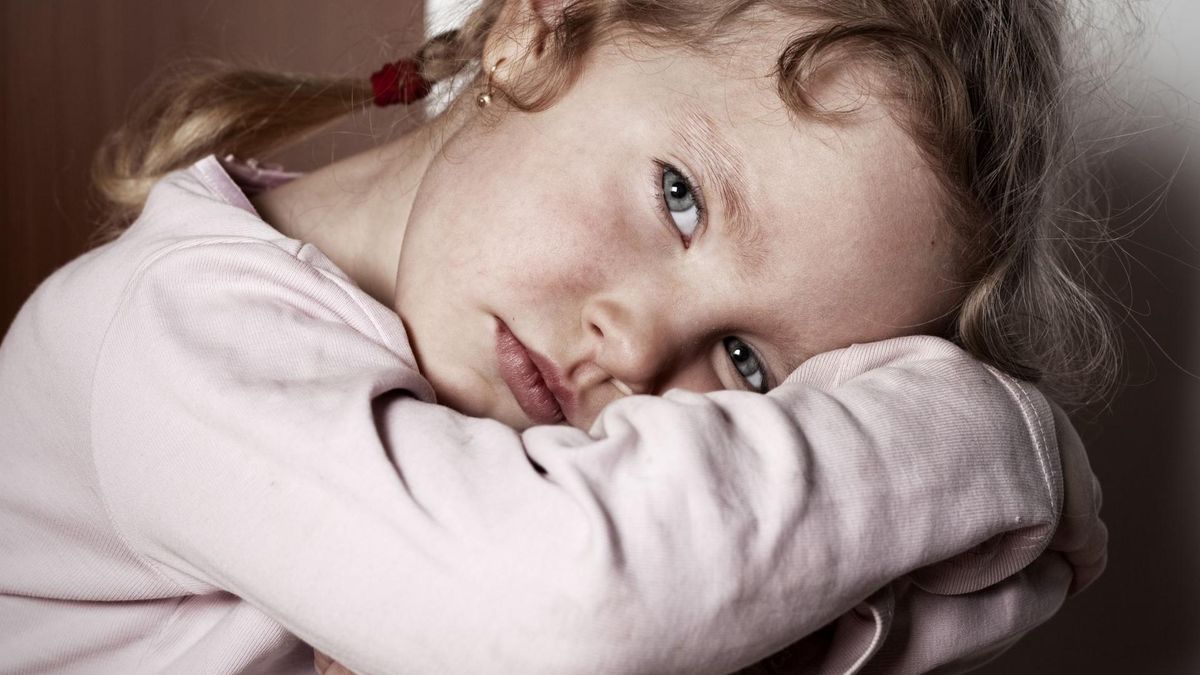 Doświadczenie biedy w dzieciństwie może mieć negatywne psychologiczne skutki w dorosłości