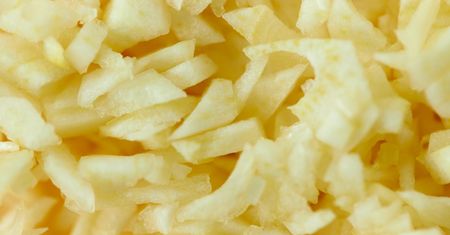 Działa jak naturalna tarcza ochronna. Zapobiega tworzeniu się zakrzepów