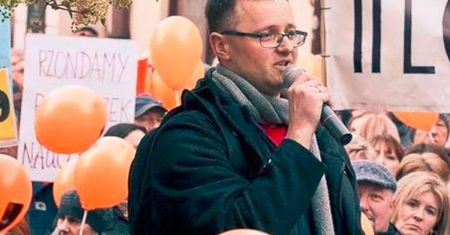 Nauczyciel Roku Marcin Zaród ostro skomentował obecną sytuację uczniów: "Ktoś z MEN powinien wylądować w więzieniu"