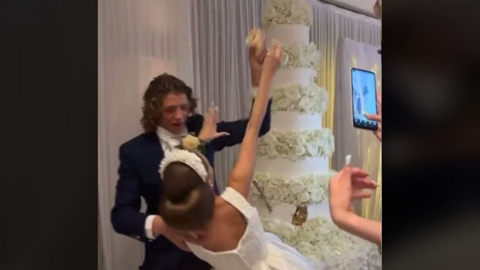 Skandaliczne zachowanie pana młodego na weselu. "Rozwiodłabym się"