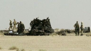 Rozbity śmigłowiec CH-46 "Sea Knight"