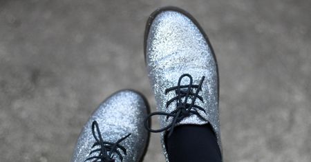 Srebrne buty na zimę – hit czy kit?