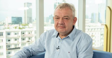 "Religa - ojciec i syn".  Z Grzegorzem Religą rozmawia Mira Suchodolska