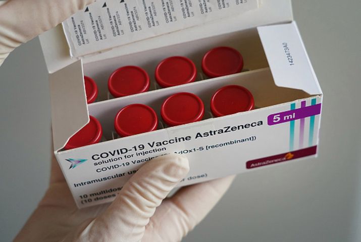 Niemcy popierają szczepienia krzyżowe. W Polsce nadal są niedozwolone