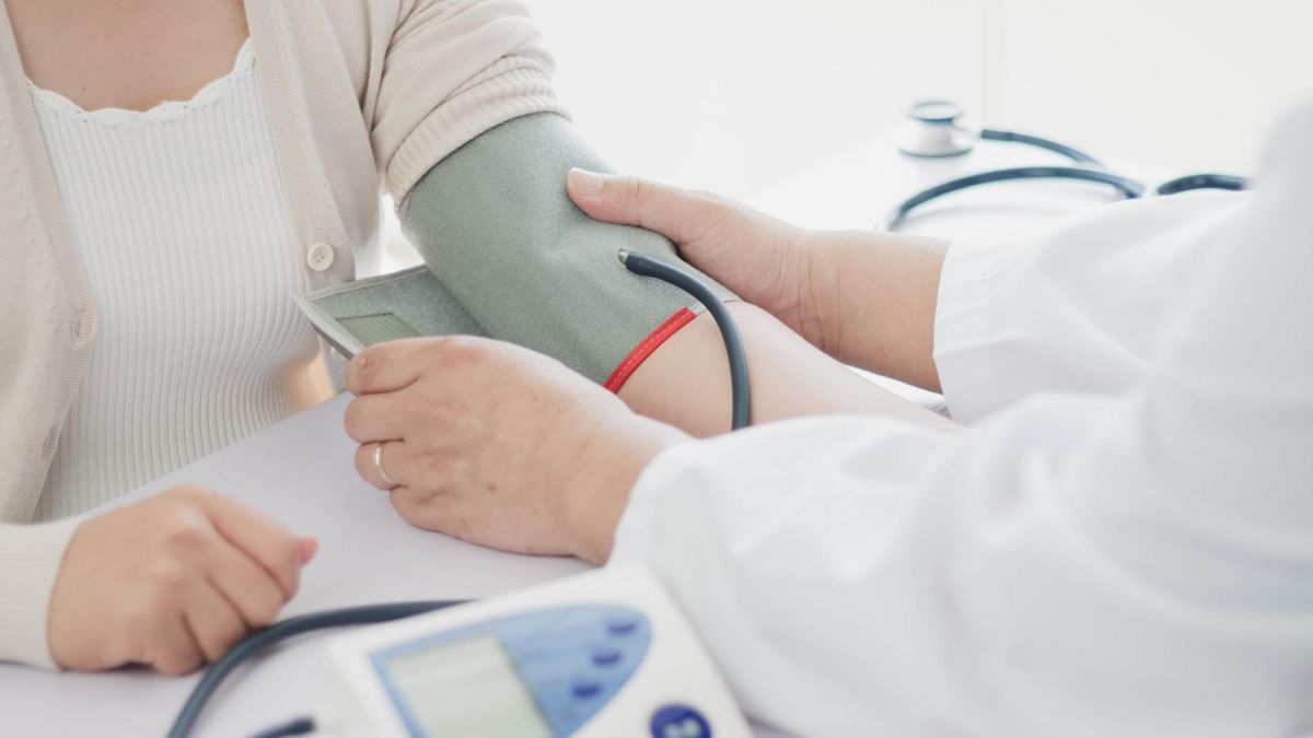 Captopril, inhibitor konwertazy angiotensyny stosuje się w leczeniu chorób związanych z układem sercowo-naczyniowym.