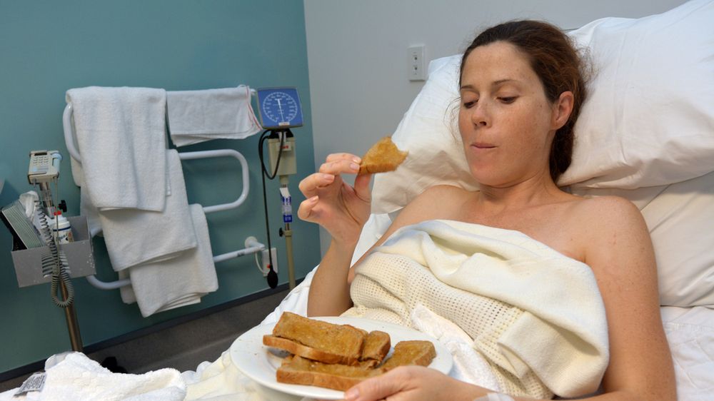 Kromka chleba i ogórek, czyli co można znaleźć na szpitalnych talerzach