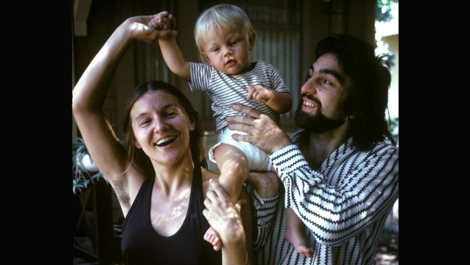 Mały Leonardo DiCaprio z rodzicami. Wygląd jego mamy zwraca uwagę