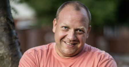 "Tak, choruję na otyłość".  Nowosielski mówi, co słyszy o swoim wyglądzie