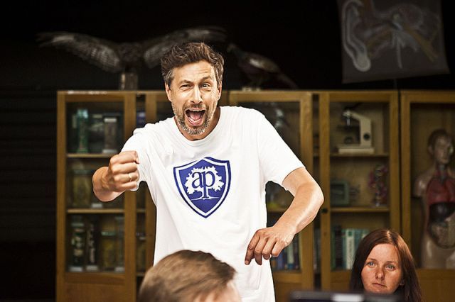 Szymon Majewski miał problemy z nauczycielką w szkole podstawowej