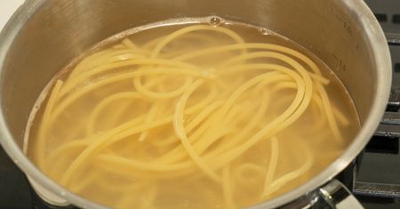 Makaron durum. Będziesz najedzony, a cholesterol spadnie