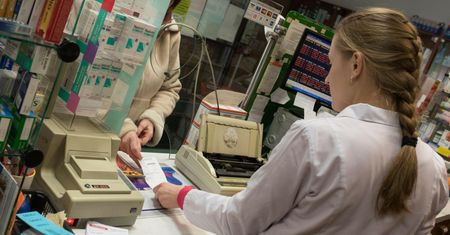 Popularne leki wykupione. Farmaceuci załamują ręce