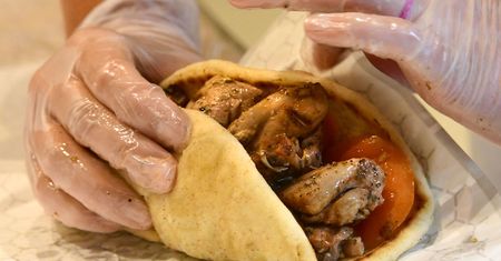 Dieta na wakacjach. Nie rób sobie przerwy od zdrowych nawyków