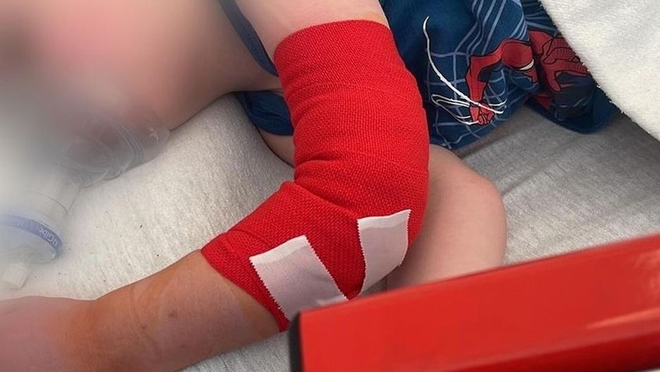 Matka bije trzyletnie dziecko, grozi mu i wyzywa