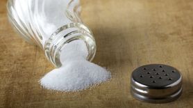 6 oznak, że w twoim ciele jest za dużo soli. Poznaj je wszystkie (WIDEO)