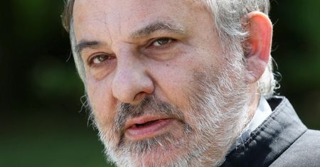 Ksiądz Isakowicz-Zaleski zmagał się z rakiem. "Lekarz zapytał: Czy wierzy pan w Boga?"