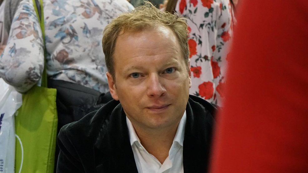 Oszustwo na celebrytę. Maciej Stuhr ostrzega przed fałszywymi reklamami z jego wizerunkiem