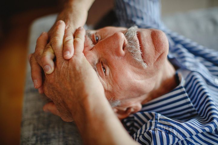 COVID-19 może przyspieszyć chorobę Alzheimera i Parkinsona. Kto jest najbardziej narażony?